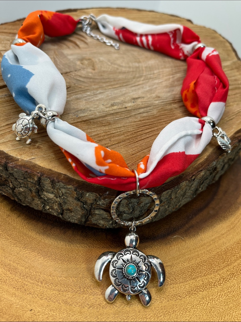 Stylish Turtle Charm Scarf Necklace - Red, Orange & Blue